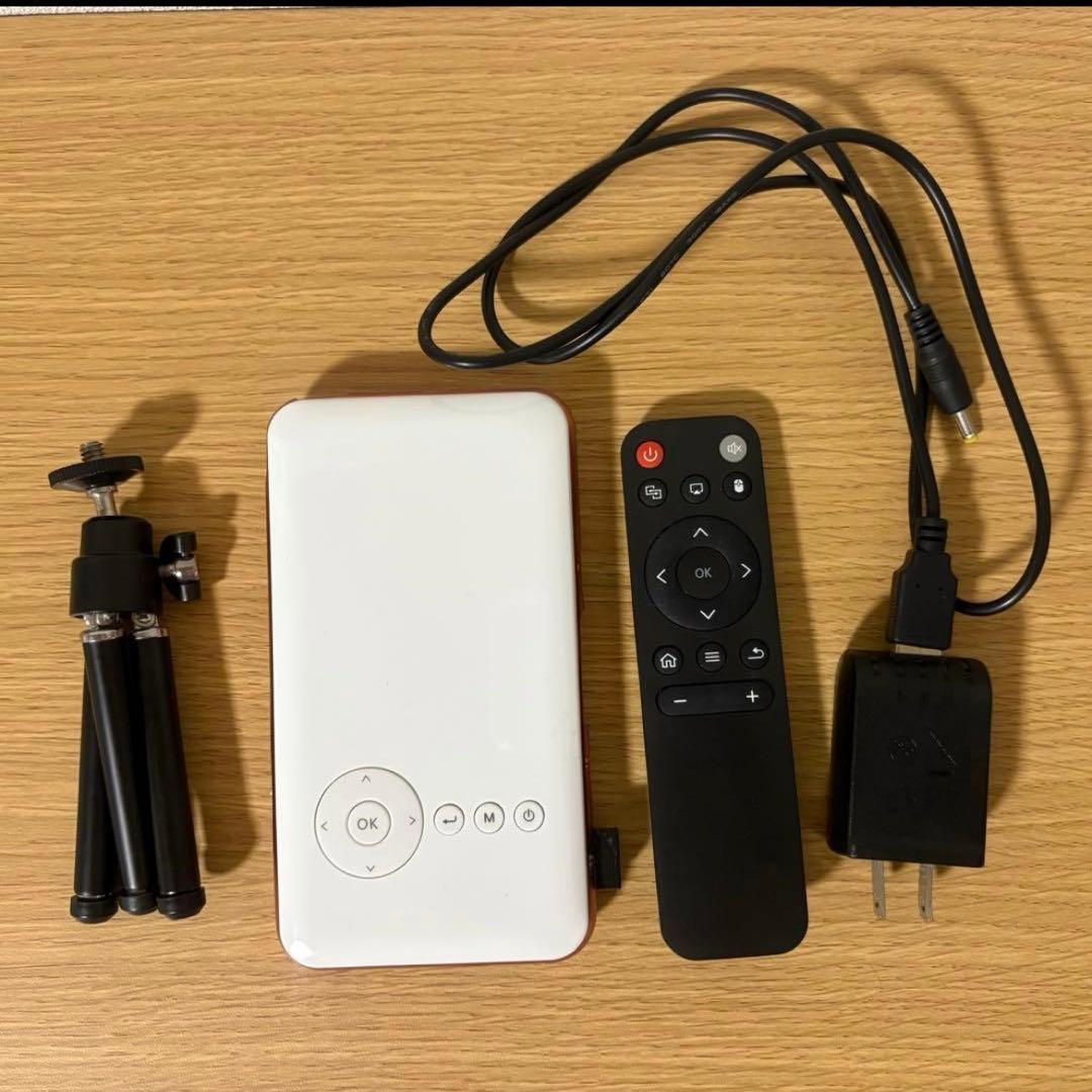 ueno-mono kabeni カベーニ T89A スマートプロジェクター モバイル プロジェクター 小型 天井 DVD 一人暮らし ゲーム キャンプ