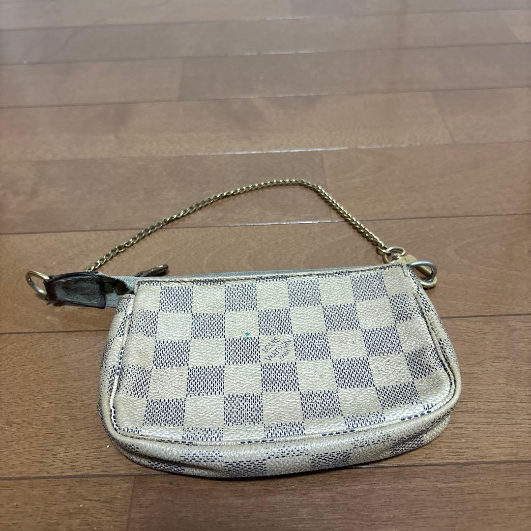 ヴィトン バッグ ダミエ 白 ミニポシェット