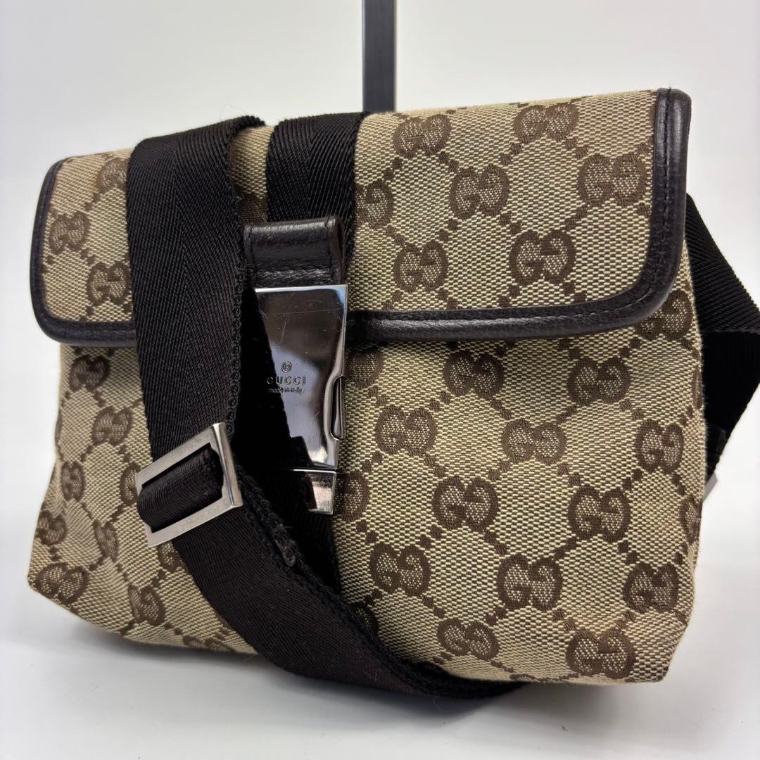 【美品】GUCCI グッチショルダーバッグ ボディバッグ GGキャンバス