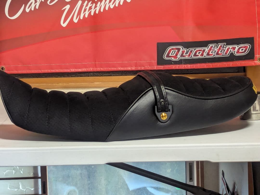 Z900RS 預かりシート加工　ウルトラスエード　タックロール張替　乗り心地対策