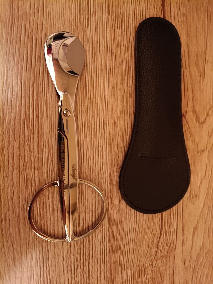 Davidoff ダビドフ シガーシザー シガーカッター　 専用ケース付き ダビドフ シガーシザー｜葉巻の通販 nextCIGAR