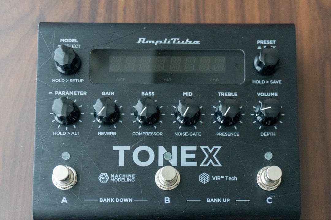 ギター TONEX Pedal IK Multimedia TONEX PEDAL：買いました - 70歳までにギターを攻略する