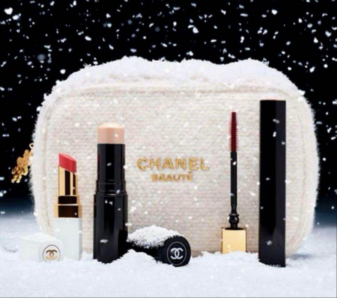 CHANEL シャネル クリスマスコフレ2024 ボームエサンシエル 正規品 シャネル×クリスマスコフレ2024】ポーチ付きのメイクセットや