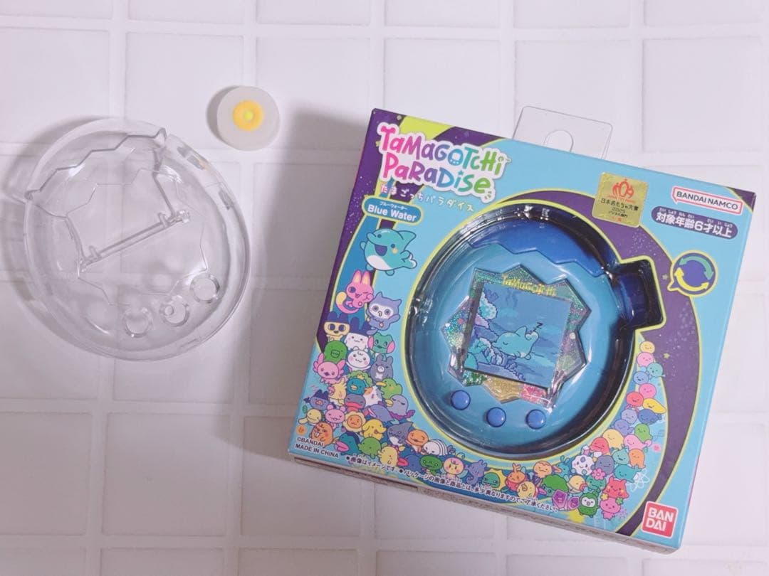 たまごっちパラダイス ブルーウォーター ケース付き たまごっち パラダイス Tamagotchi Paradise Blue Water : アイテム