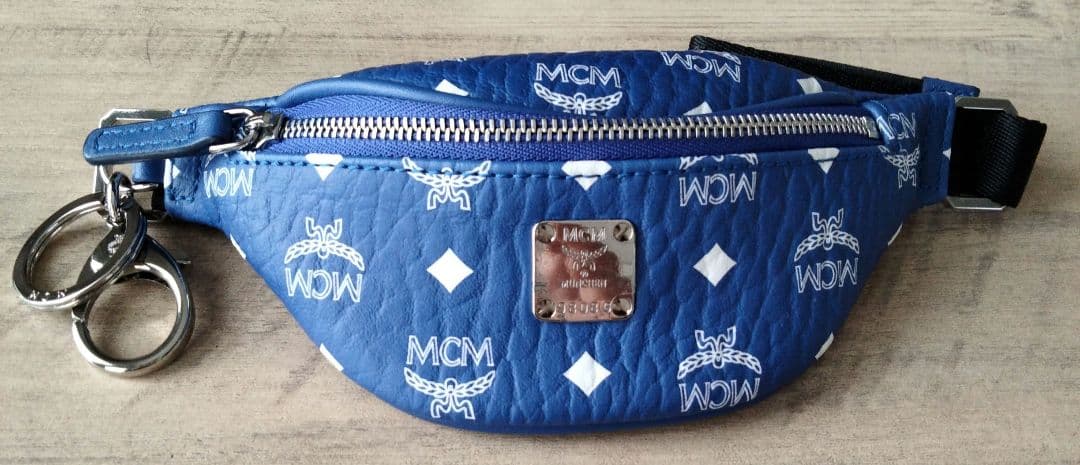 MCMポーチ チャーム ユニセックス ヴィセトス 小さめ