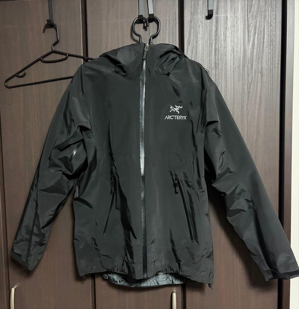 ARC'TERYX ブラック ジャケット M