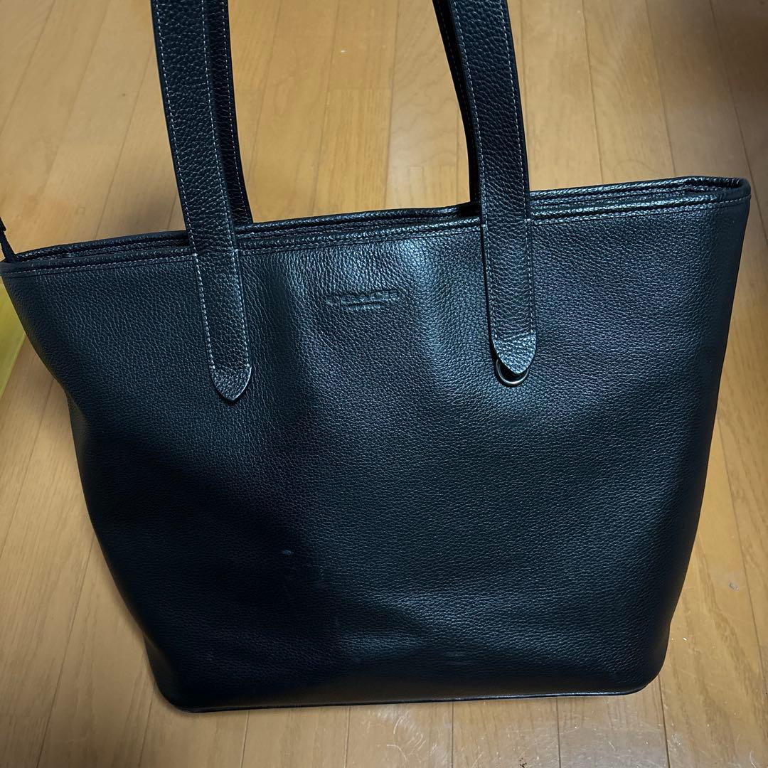 コーチ　coach ブラックレザートートバッグ