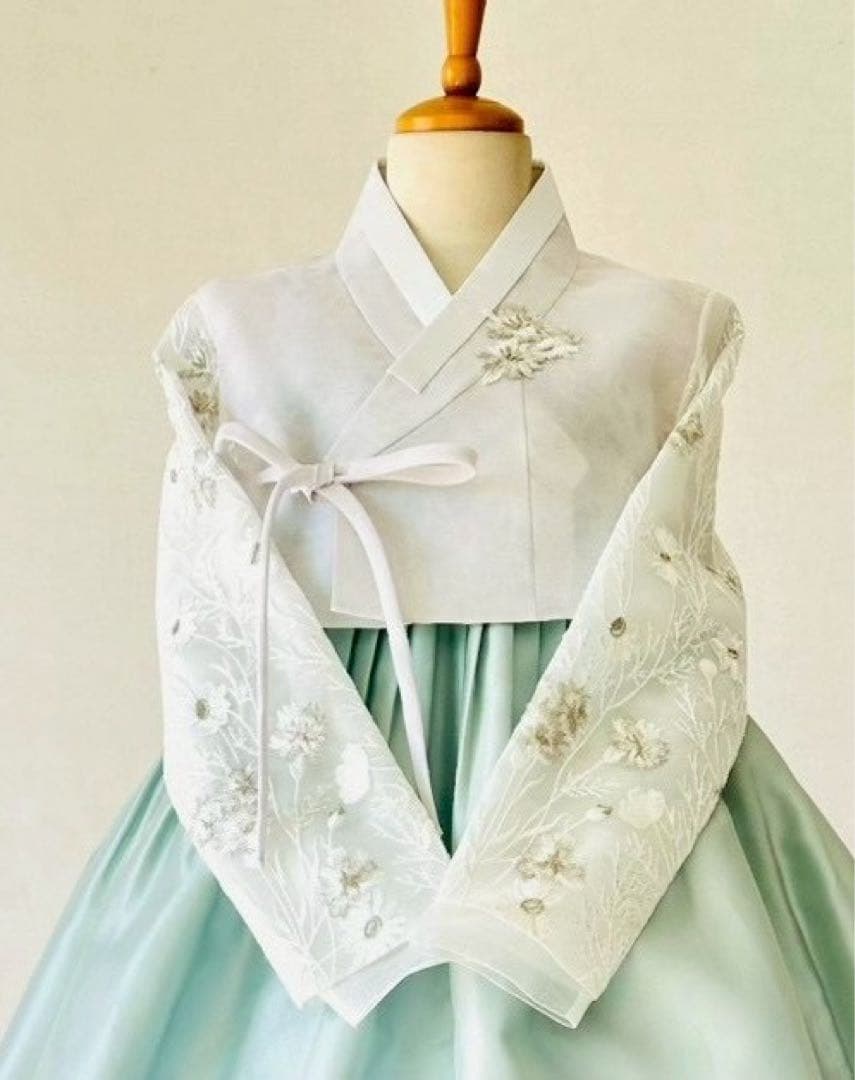 すーさん チマチョゴリ 刺繍チョゴリ 化繊カレチマ 身長165cm前後 チマチョゴリセットhnナミ(身長110～113cm 6号サイズ) セット 夢市場