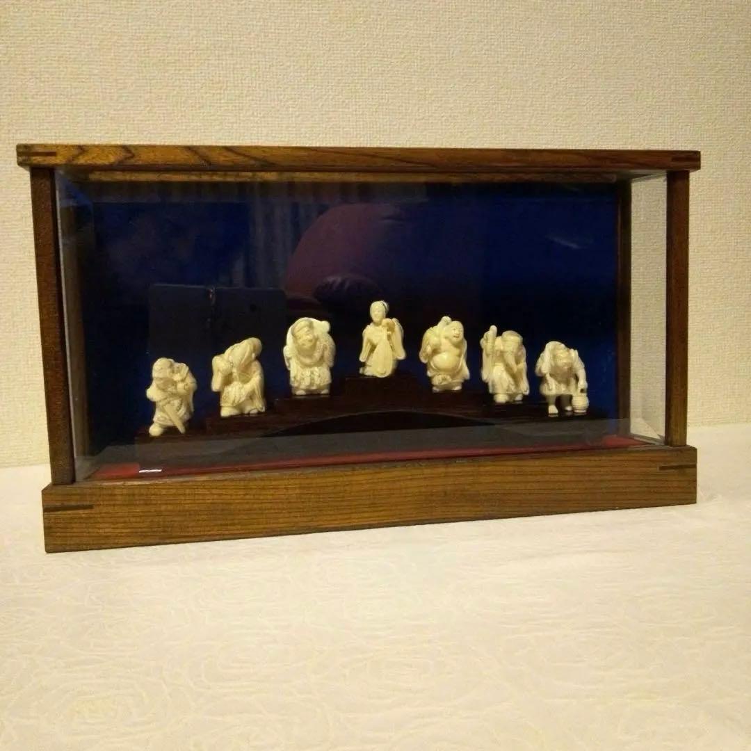 七福神置物 古美術 細密細工 在銘「江信」 七福神 7体セット 信楽焼 置物 杉板セット 箱付き 陶器 ミニチュア