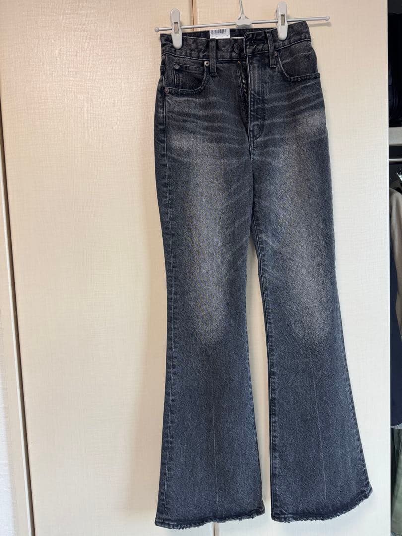 moussyマウジー　MVS フレア　ブラック　23inch MOUSSY（マウジー）の「MVS BLACK FLARE（デニムパンツ）」 - WEAR