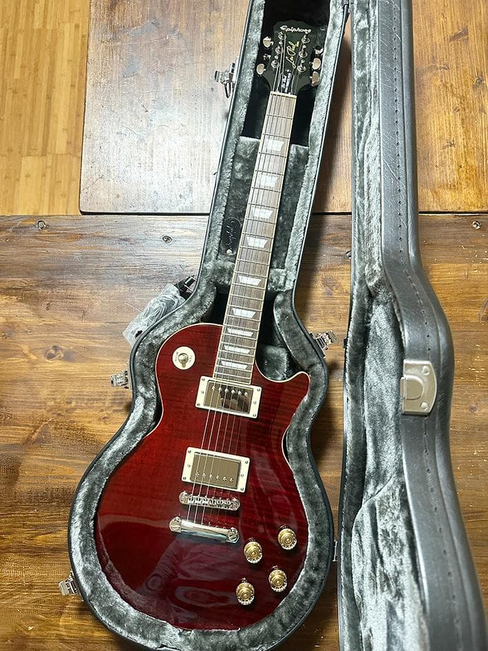 美品！！ Epiphone レスポール エレキギター LESPAUL レッド Epiphone Power Players Les Paul Lava Red エレキギター ラヴァレッド