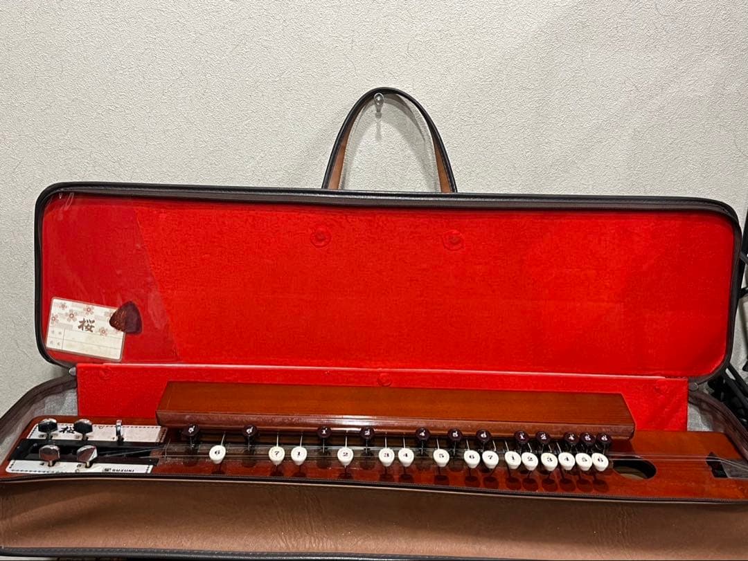 【送料込み】大正琴　琴　SUZUKI ソプラノ　桜　和楽器　日本の楽器