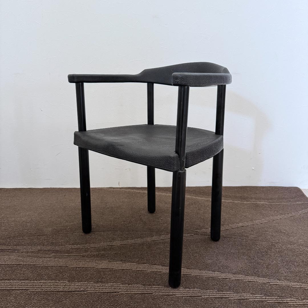 カッシーナ　インターデコール　ストラスルコレクション　レオナルド　アームチェア