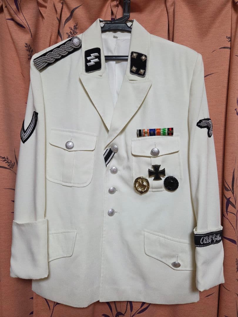 ASS親衛隊 白服 上着のみ 勲章付き