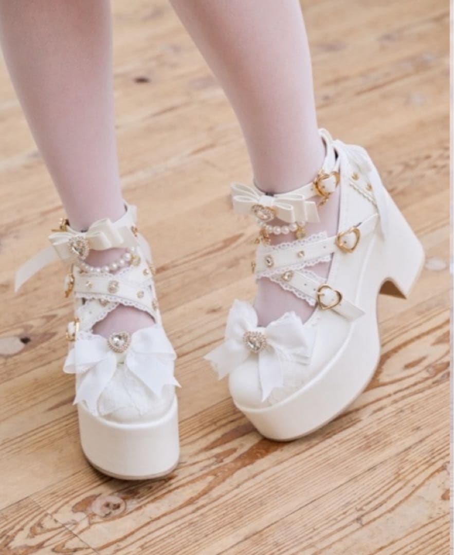 LIZLISA クロスストラップリボンパンプス ホワイト