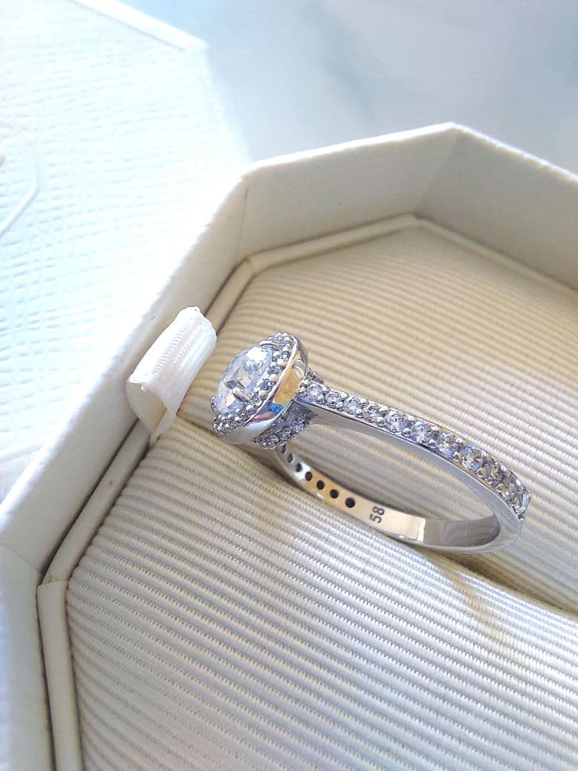 うららさん専用 お箱付き 58 Angelic リング スワロフスキー 指輪