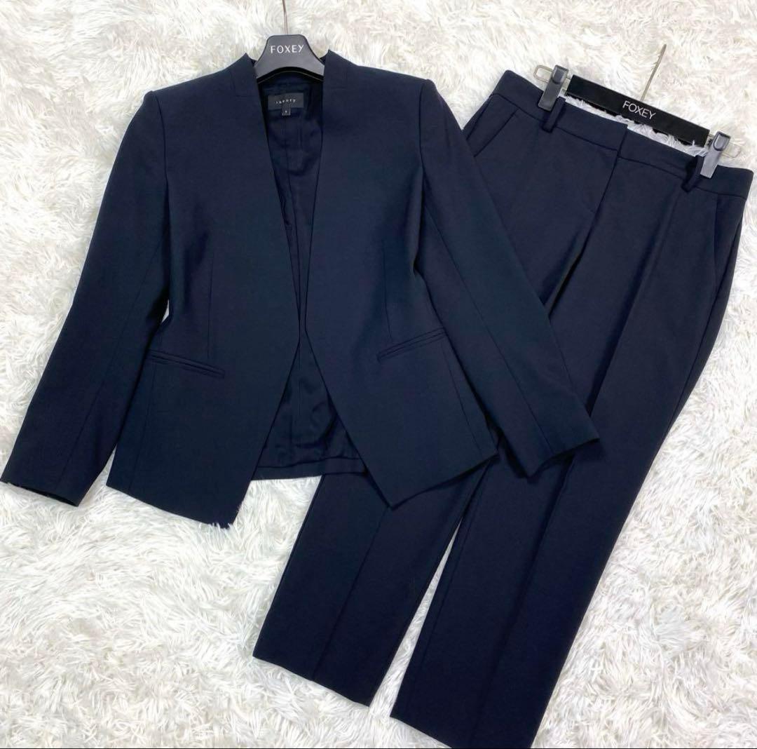 美品✨セオリー ノーカラージャケット パンツスーツ セットアップ　ネイビー