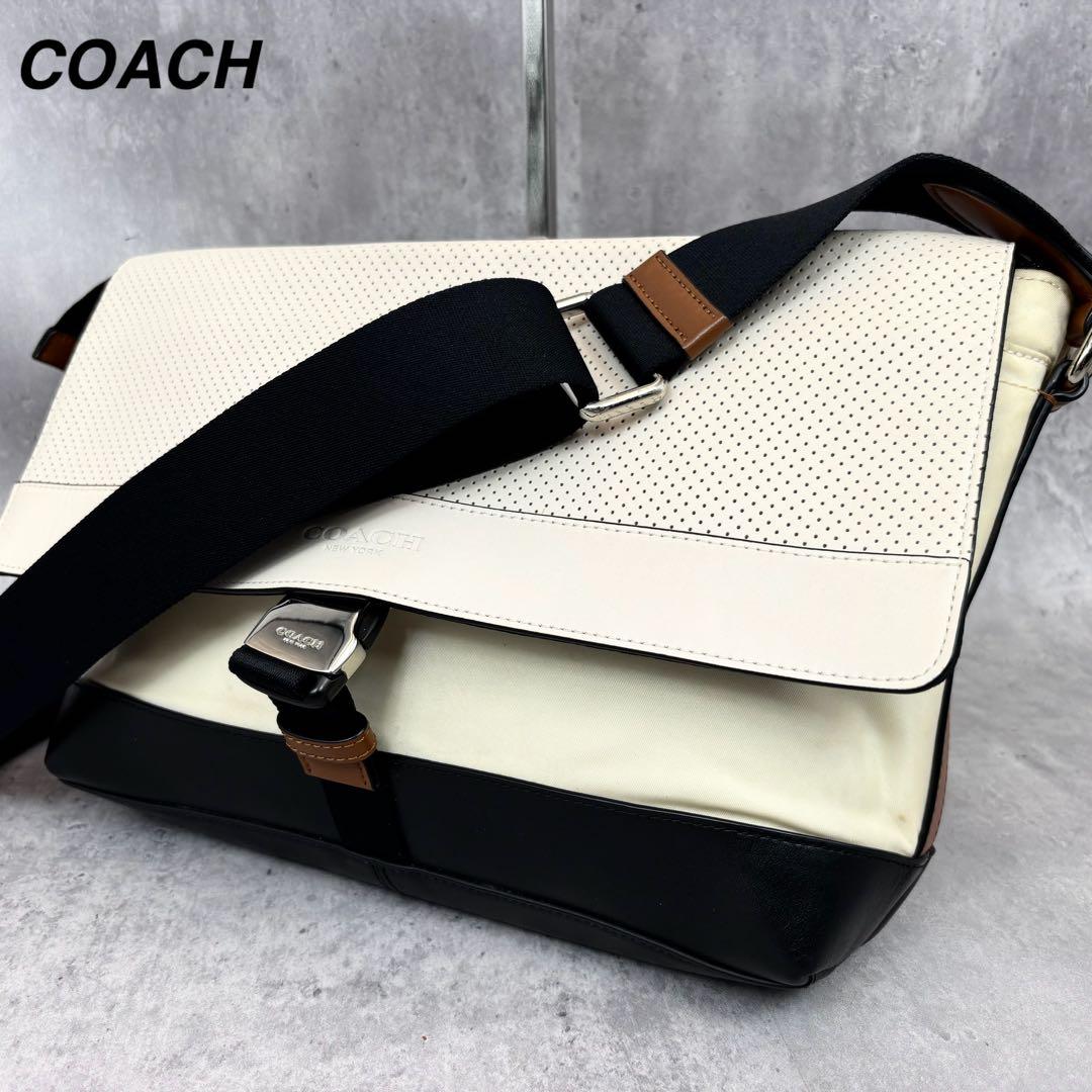 【極美品✨】 コーチ メッセンジャーバッグ レザー ホワイト ブラック