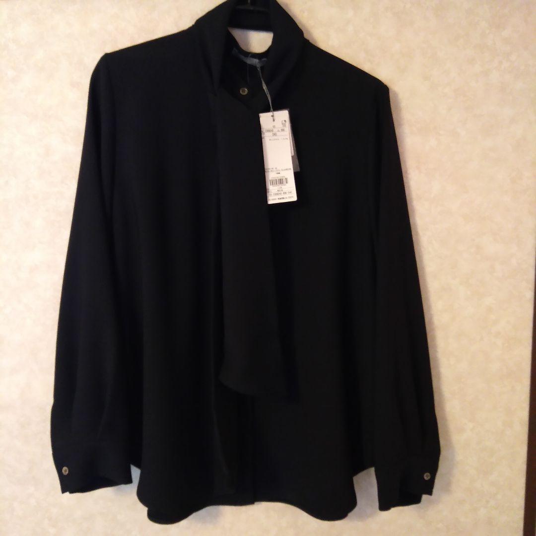 セオリーリュクス　ボウタイブラウス　サイズ40 theory luxe セオリーリュクス 24年製 アイボリー Marvine Jacqueline