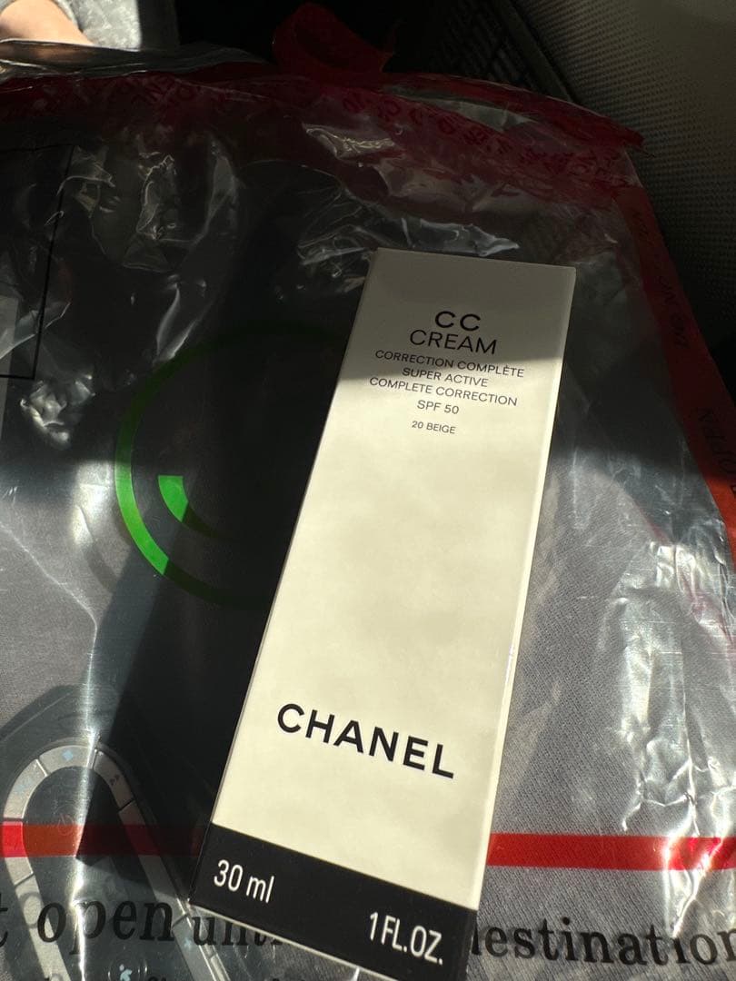 新品未開封 シャネル　CCクリーム　20ベージュ 20 BEIGE