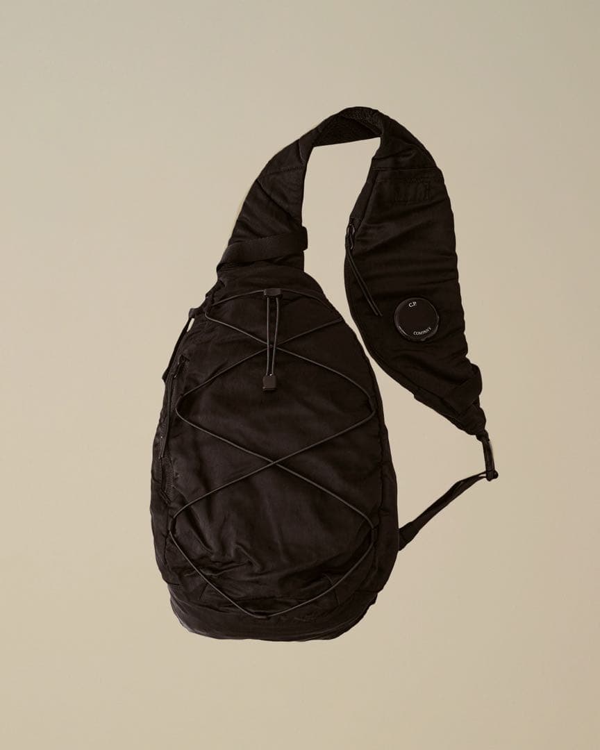 バッグ C.P company NYLON B CROSSBODY BACKPACK