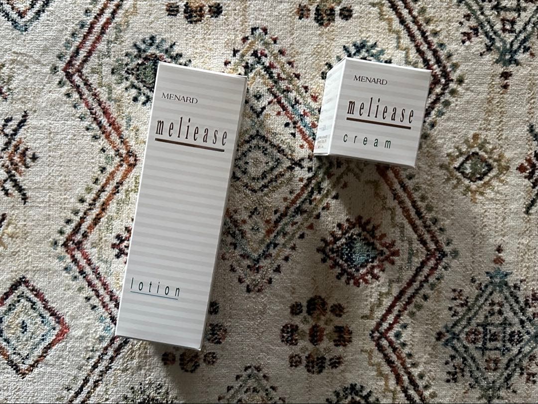 メナードメリーゼローション、クリーム