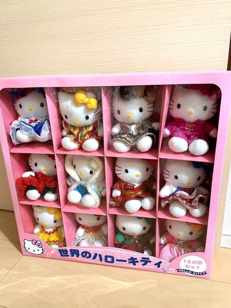 値下げ】世界のハローキティ 12カ国セット - メルカリ
