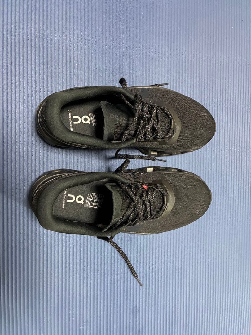 On ブラック クラウドモンスター2 27cm