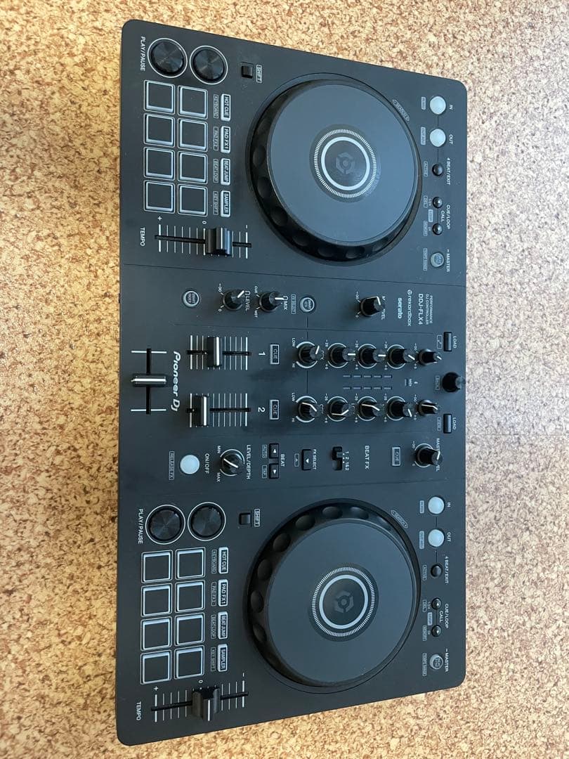 DJコントローラー、DDJ-FLX4