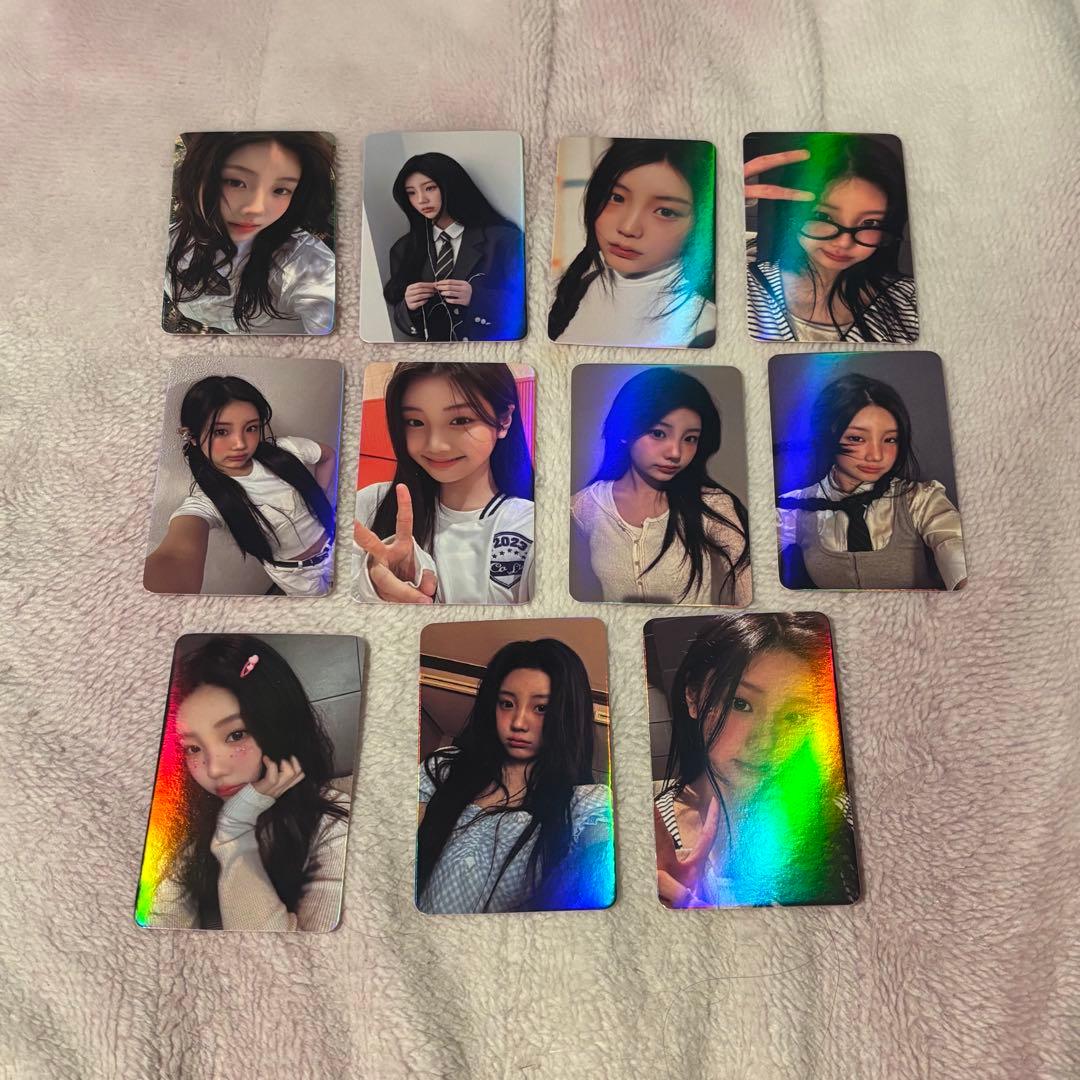 ILLITウォンヒトレカセット 11枚 - メルカリ