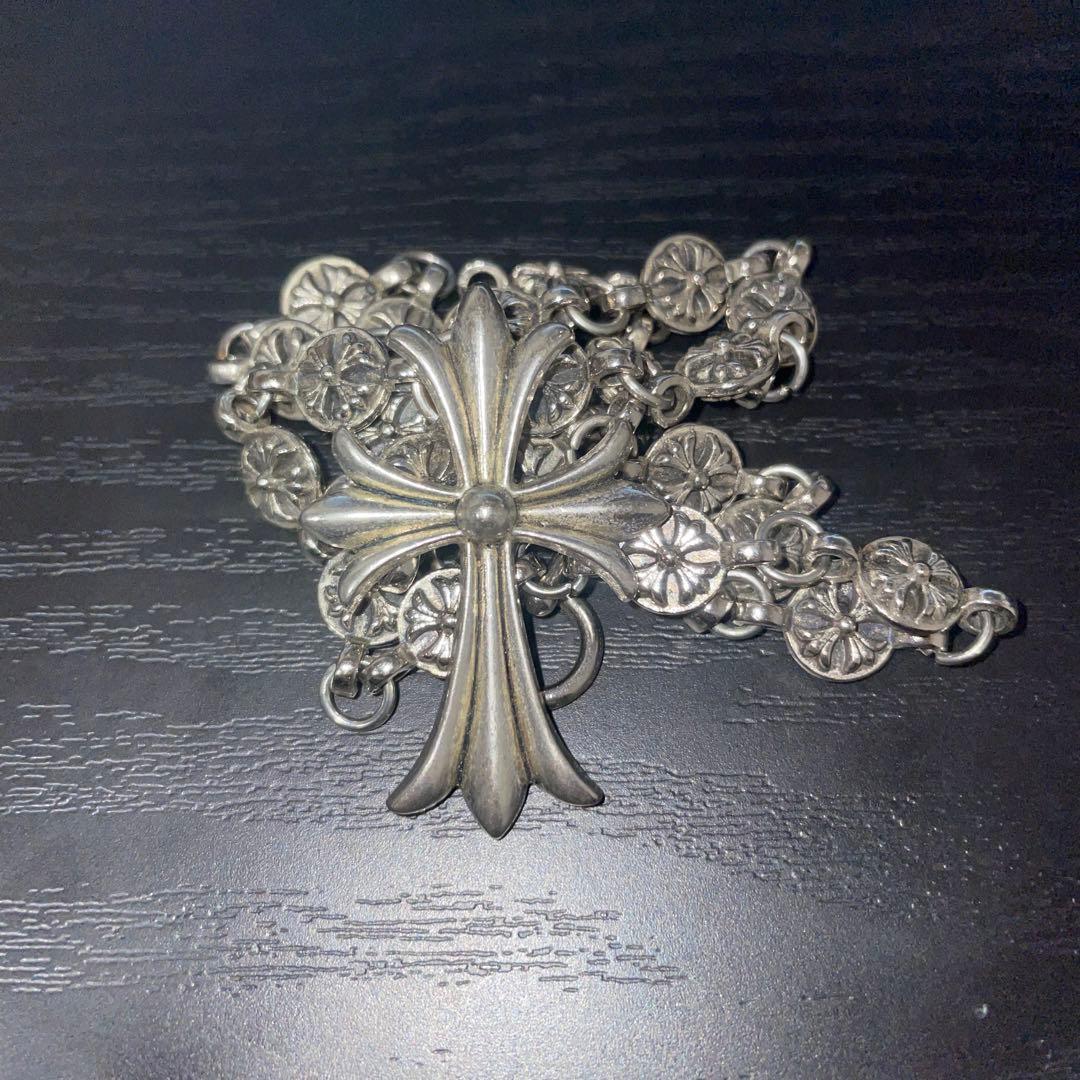 クロスシルバーネックレス