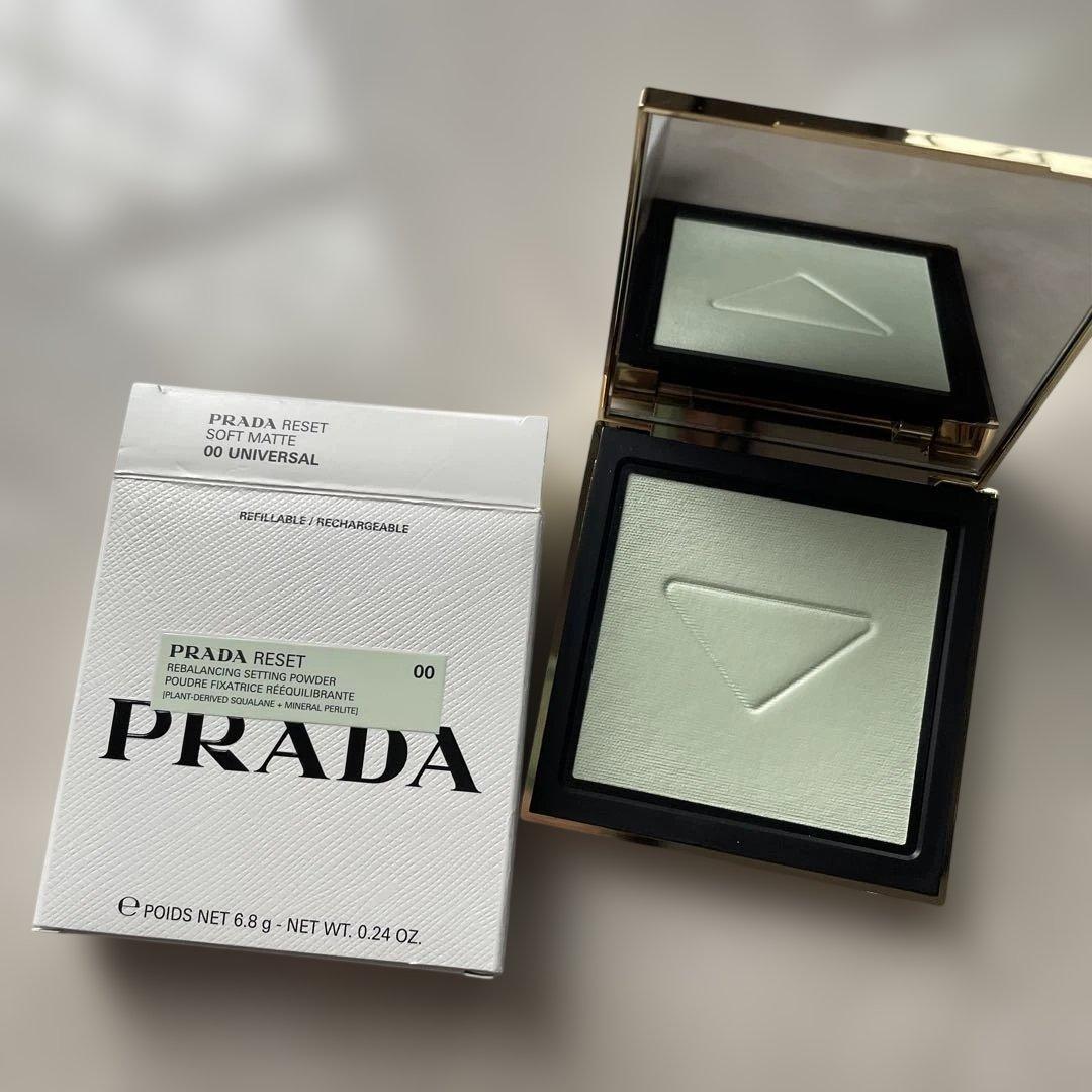 プラダ リセット セッティング パウダー プラダ ビューティ / リセット セッティング パウダーの公式商品情報