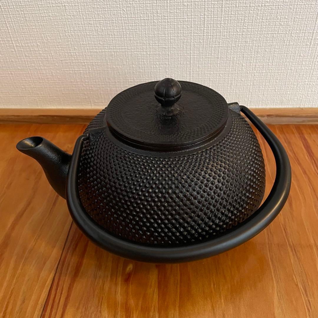 【新品未使用】南部鉄器　鉄瓶　急須　1.1L 池永鉄工製　箱付き　南部アラレ