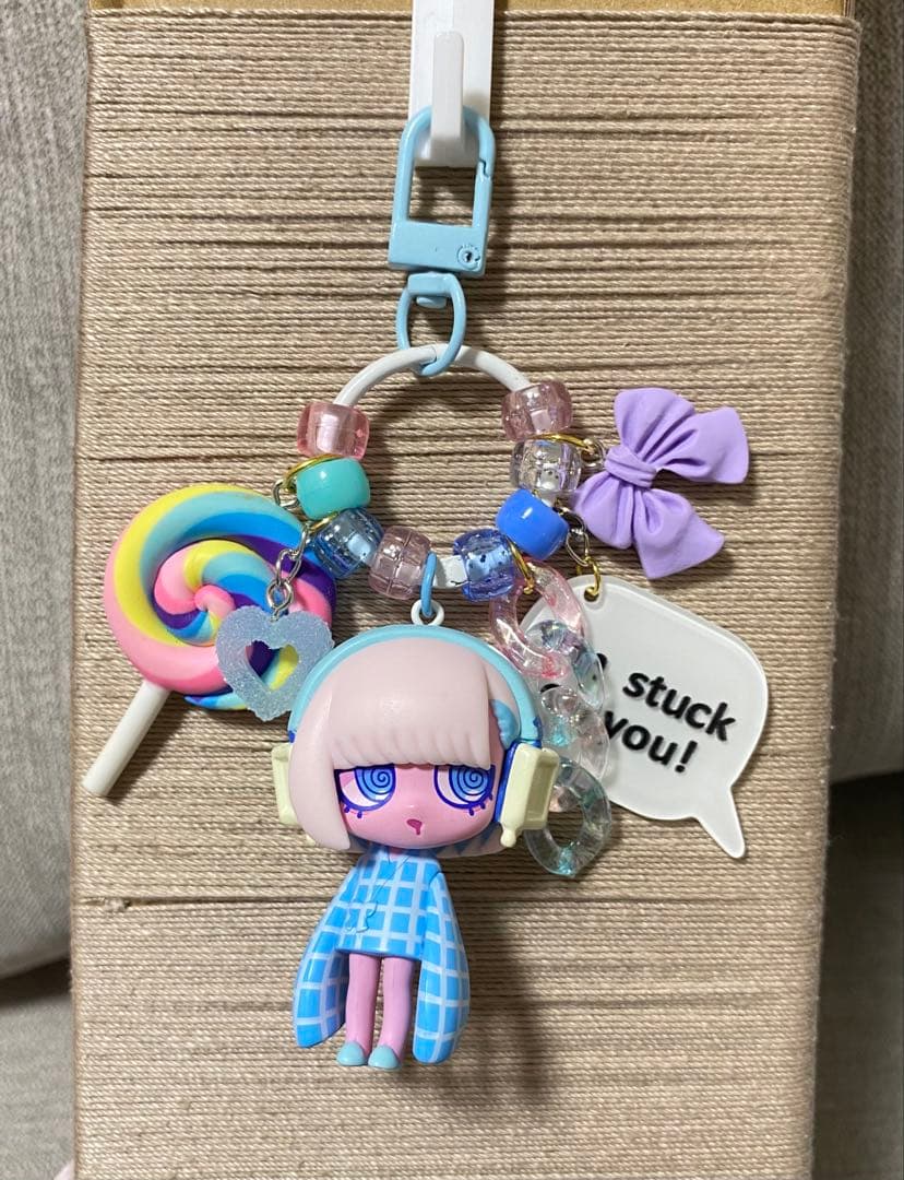 じゃらじゃらキーホルダー ホワイトチョコレート - メルカリ