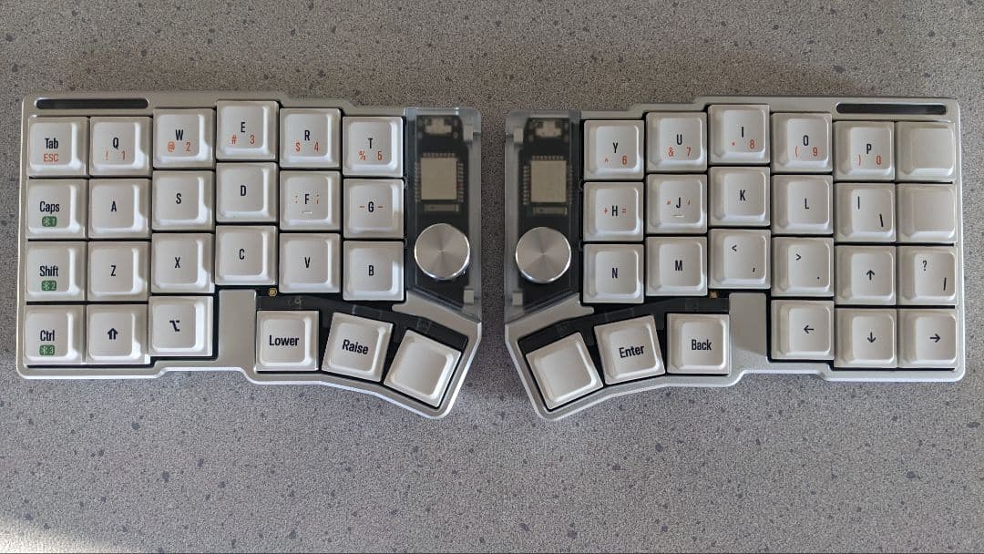 Cornix LP 分割キーボード シルバー・ホワイト CE 技適認証済み - メルカリ