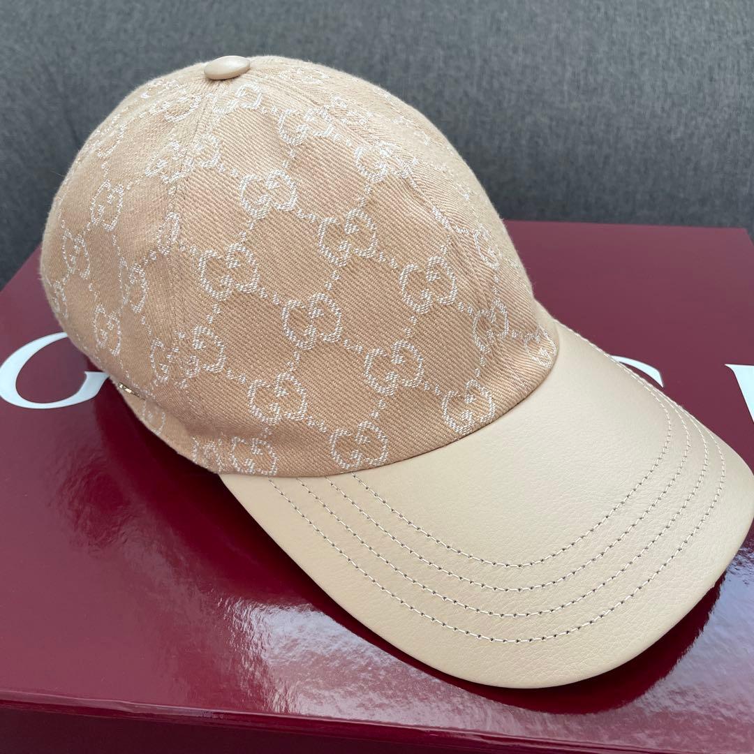 GUCCI ベースボールキャップ　ベージュ　グッチ