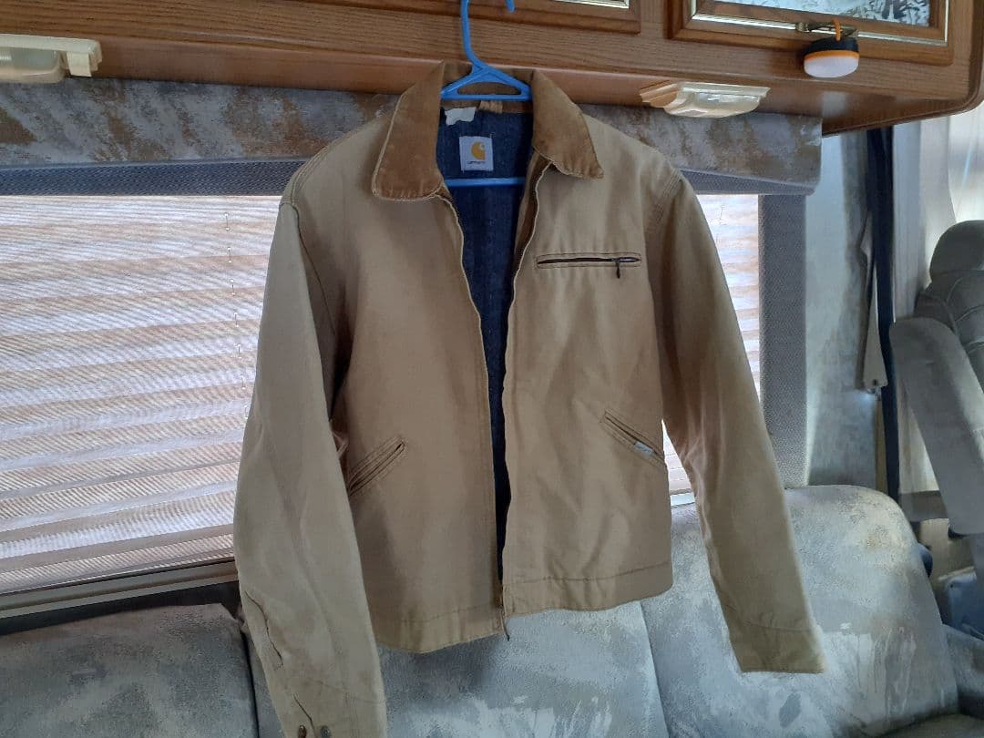 Carharttカーハート、デトロイトジャケット、日本サイズでLくらいです。 楽天市場】Carhartt カーハート デトロイトジャケット リラックス