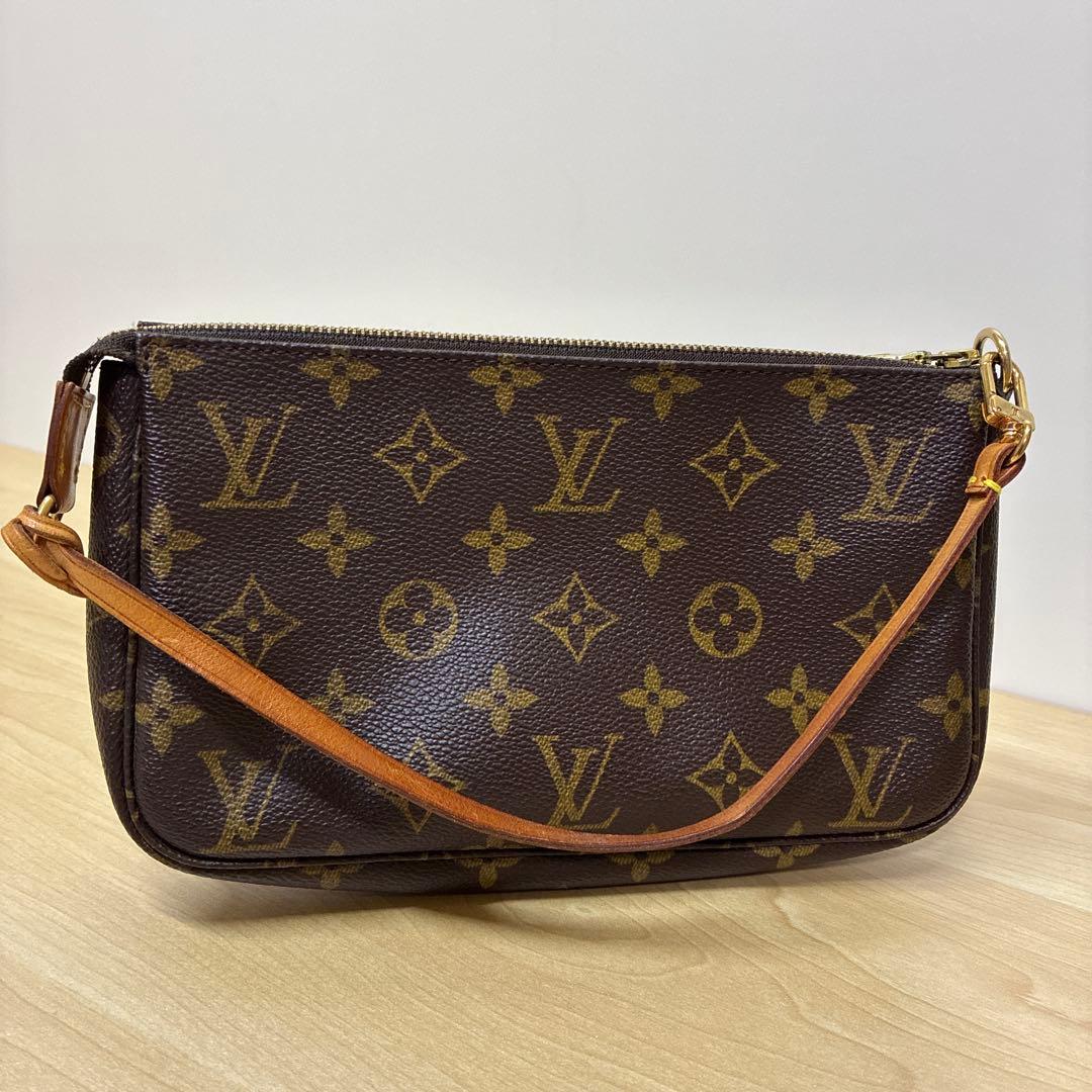 ルイヴィトン　モノグラム　アクセサリーポーチ　ミニバッグ　アクセソワール