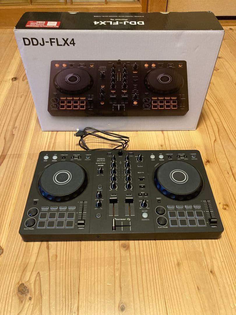 【美品】Pioneer DDJ-FLX4 rekordbox/Serato対応 DDJ-FLX4 - マルチアプリ対応2ch DJコントローラー (Black)