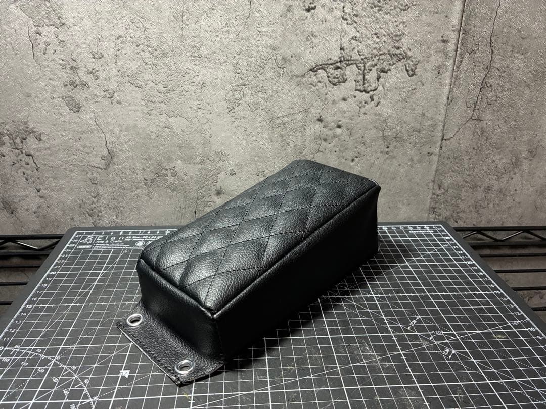 73ピリオンパッド ピリオンシート ベイツ　ハーレー　トライアンフ　チョッパー