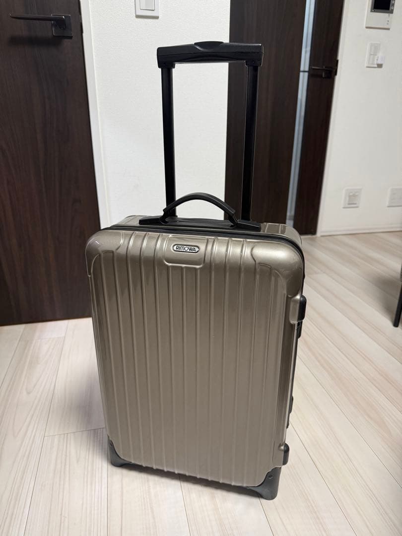 RIMOWA サルサ 35L 2輪 機内持ちサイズ 1-3泊] リモワ サルサ 33L レッド 2輪 RIMOWA SALSA CABIN TROLLEY RED