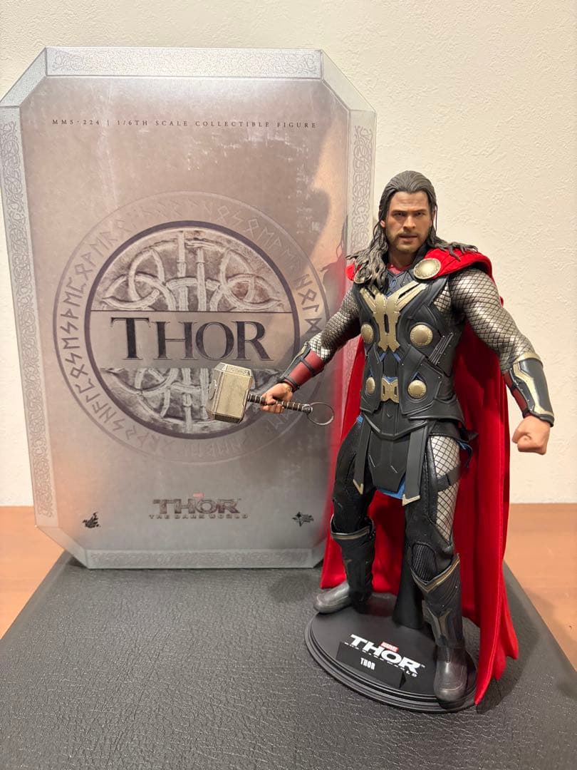 ホットトイズ　THOR THE DARK WORLD Buy Hot Toys Thor The Dark World 1:6 Scale Collectible Figure Thor