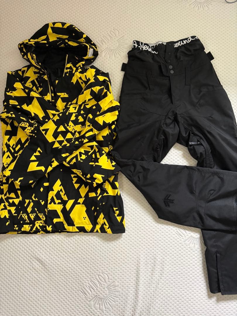 【美品】スノボウェア AIR TO GROUND A SEVEN 上下セット Amazon.co.jp: air to ground a-seven スノーボード スノボウェア上下