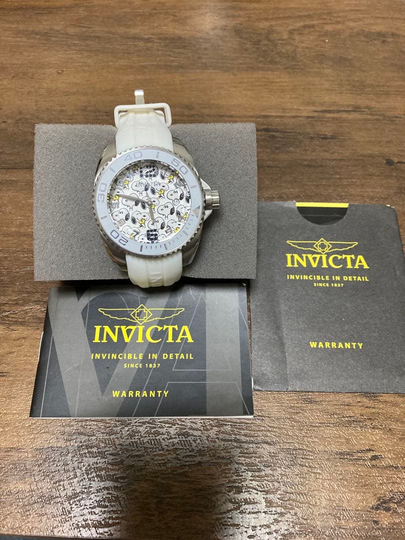 INVICTA SNOOPY 腕時計 ホワイト/シルバー