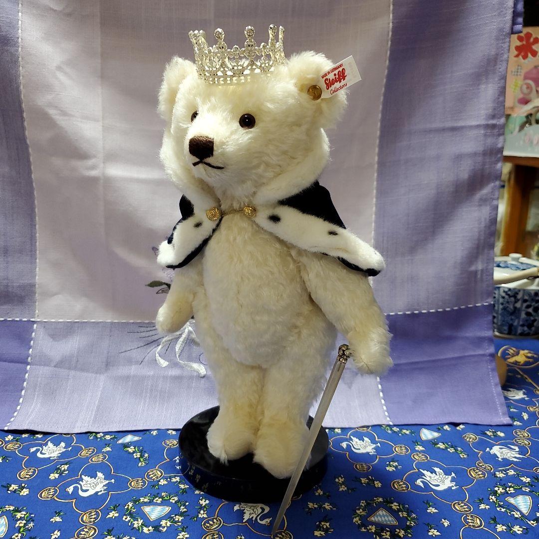 抽選予約限定シュタイフエリザベス２世長期在位記念ベア