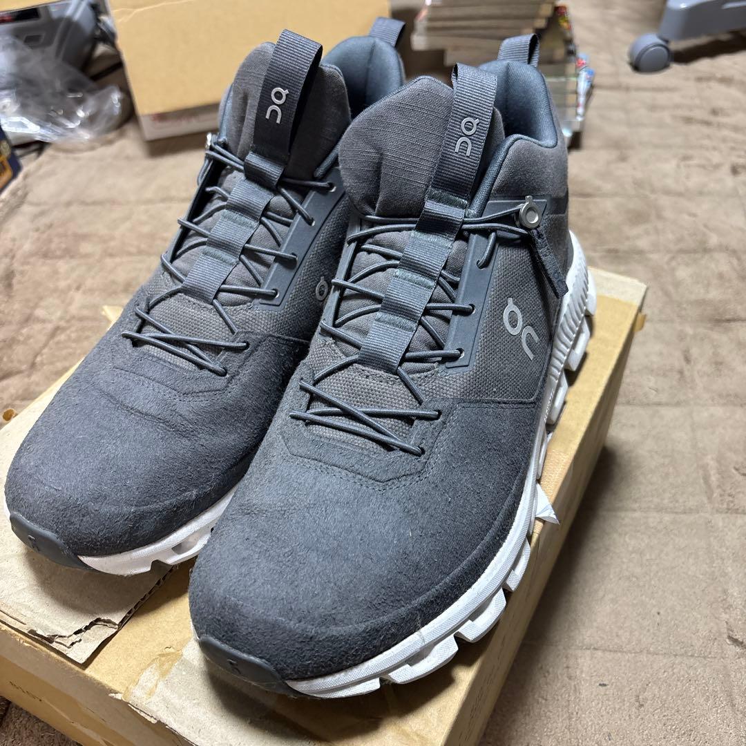 On クラウドハイM Cloud Hi Monochrome 29センチ　超美品 On（オン） スニーカー クラウドハイ M Cloud Hi Monochrome 28.99655