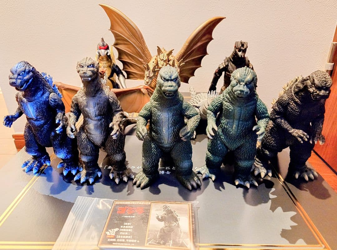ゴジラ50周年メモリアルボックス ソフビ10体＋カードのみ GODZILLA