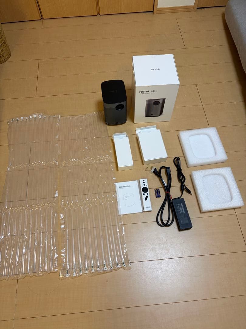 XGIMI Halo+ 1080P ポータブルプロジェクター 本体