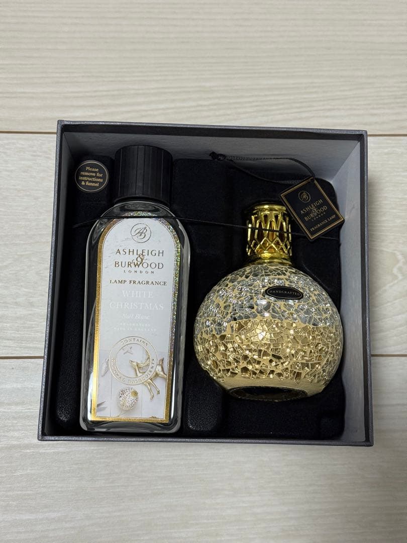 アシュレイ&バーウッド【未使用】ホワイトクリスマス　フレグランスランプ