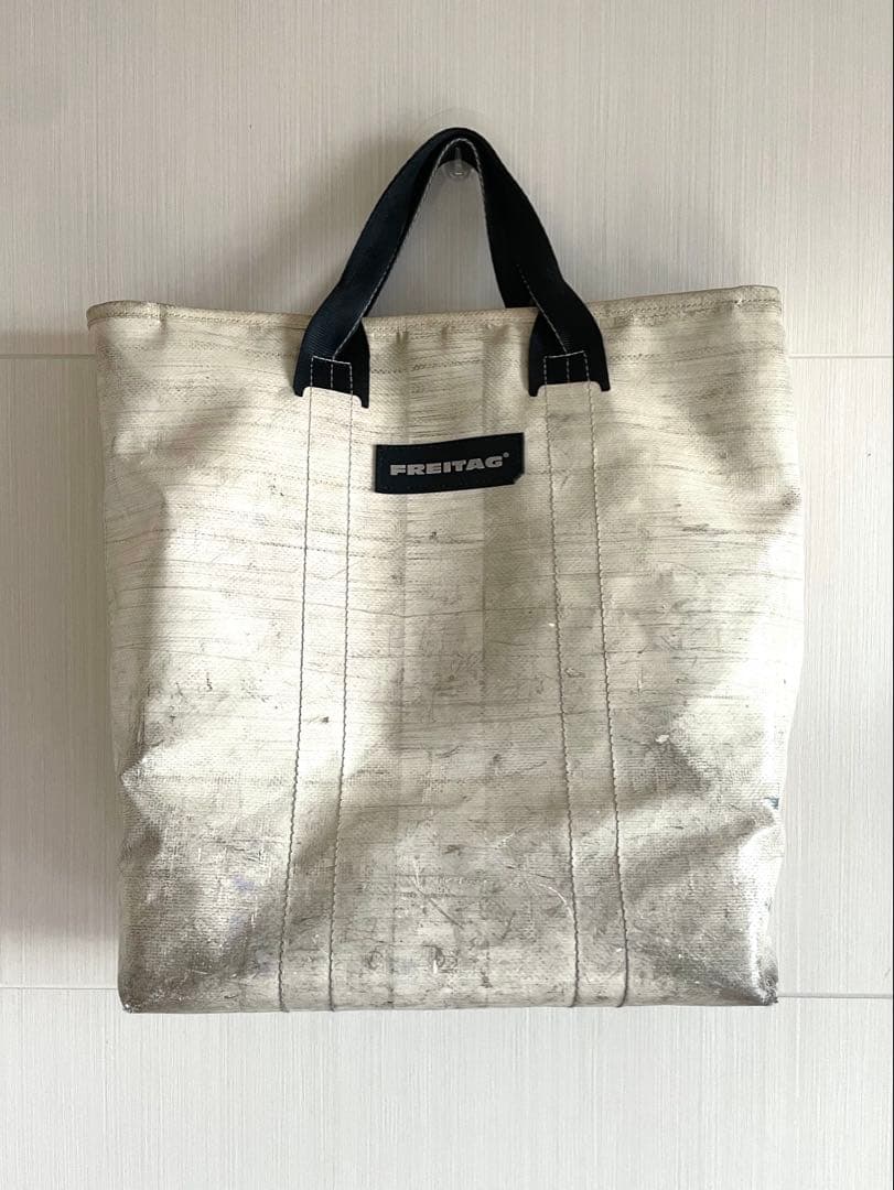 FREITAG フライターグ BOB ボブ ホワイト 中古・古着通販】FREITAG (フライターグ) Bob TOTE BAG アイボリー